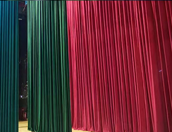 助力教育領(lǐng)域舞臺(tái)建設(shè)，推動(dòng)校園文化發(fā)展！星海中學(xué)報(bào)告廳舞臺(tái)阻燃幕布建設(shè)項(xiàng)目