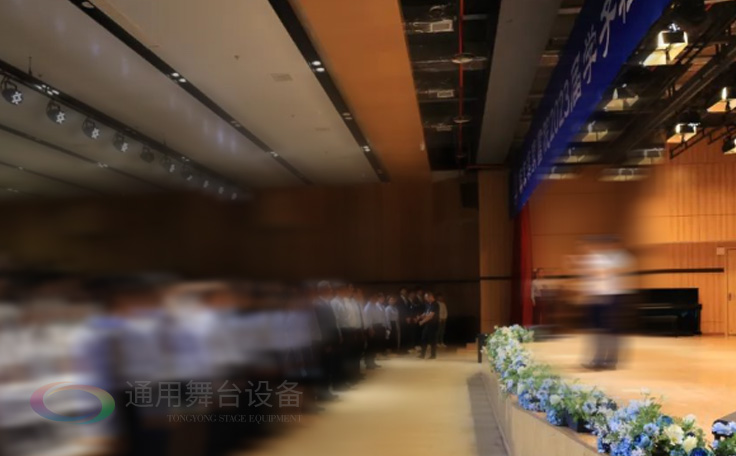 助力漢開書院文化活動高效呈現(xiàn)，彰顯企業(yè)教育場景服務(wù)實力！南京漢開書院舞臺阻燃幕布、大幕對開項目